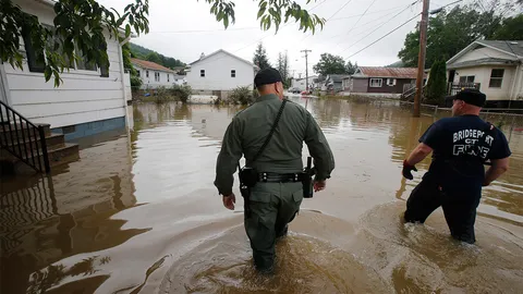 มะกันอ่วม! น้ำท่วมหนักรัฐเวสต์เวอร์จิเนีย ดับแล้ว 26 ศพ