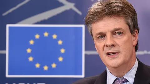 'โจนาธาน ฮิลล์' กก.คลังยุโรป ลาออกเซ่นเบรกซิต