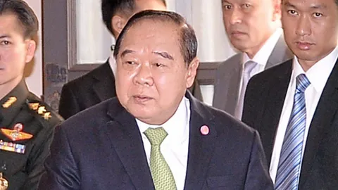 ประวิตร ชี้ อย่าคิดล่วงหน้าไทย ปรับระดับเทียร์ 3 เป็นเทียร์ 2 