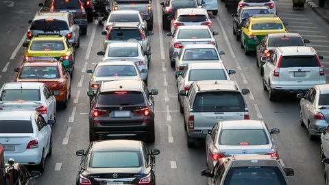 เช้านี้ ลาดพร้าวขาเข้าติดยาวท้ายแฮปปี้แลนด์-MRT ขัดข้องสถานีห้วยขวาง 