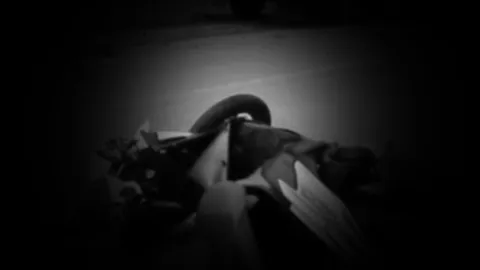 พลทหารหนุ่มเมืองชลฯ ขี่ จยย.แหกโค้ง ชนต้นมะพร้าวคอหักตาย 