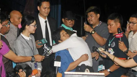 น้องมีนร้องไห้โผกอดแม่ อดีตลูกจ้างหญิงไก่ หลังศาลปล่อยตัวชั่วคราว