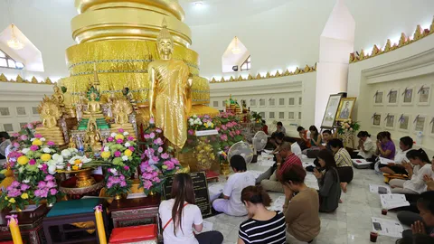 เสริมดวงวันพระใหญ่! ไหว้ 9 วัดมหาเฮง รับอาสาฬฯ เข้าพรรษา ปัดเป่าโชคร้าย!