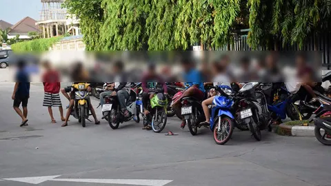 ตร.ปาดหน้าถูกชน แว้น-สก๊อยตาย 3