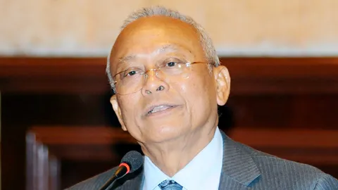 สุเทพ ชู กกต. 7 คน คุมเลือกตั้ง เชื่อไร้โกง 