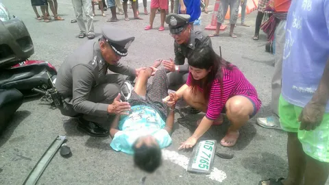 ชื่นชม ตร.ของประชาชน 'ผู้กำกับ สภ.เขื่องใน' ช่วยเหลือคนประสบอุบัติเหตุ