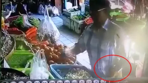 เตือนภัยพ่อค้าแม่ค้า! ระวังลูกค้ามือไว หลอกทอนเงินไม่ครบ (ชมคลิป)