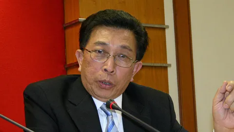 ปชป.จี้ กกต.ดูเจตนา วัฒนา โพสต์เฟซฯ ปลุกระดมหรือไม่ 