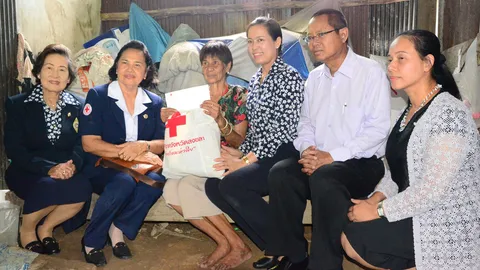 เร่นวดแลกเงินเลี้ยงชีพ! ยายแต๋ว มล.ตกอับ ยันขออยู่ที่สะเดาจนตาย