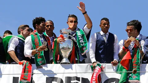 'โปรตุเกส' ขึ้นที่ 6 ฟีฟ่า แรงกิ้ง 'ไทย' ร่วง! รั้งอันดับ 121 โลก