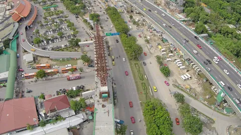 จัดจราจรใหม่ใต้ด่วนศรีรัช