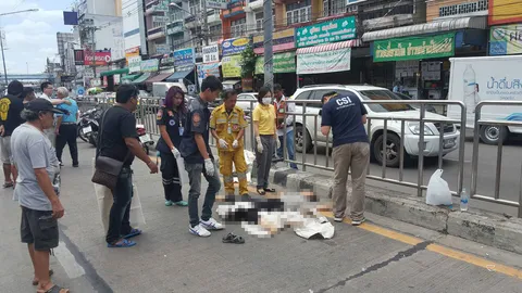 รถเมล์สาย 64 ชนอดีต ขรก.กรมชลฯ ล้อทับไส้ทะลักขณะข้ามถนนหน้าตลาดนนทบุรี