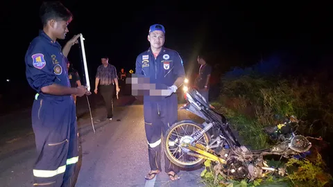 โจ๋เพชรบุรีซิ่งแข่งจยย.เสียหลักประสานงาปิกอัพขาขาดดับสยอง