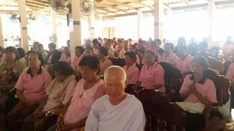 สั่งไว้ก่อนสิ้นลม! ธีมงานศพสีชมพู คนแห่ร่วมอาลัยสาวป่วยมะเร็ง