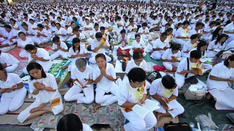 ผู้หญิงชอบเข้าวัด บุญอายุยืนทันตา