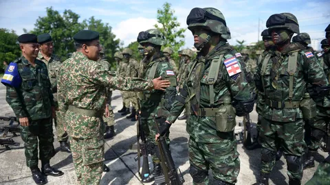 ทหารฝึกผสมทางบกไทย-มาเลเซีย เพิ่มศักยภาพปฏิบัติงานร่วมแนวชายแดน