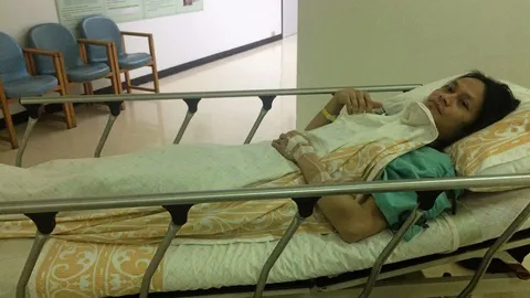 ร็อคอีสาน 'พี สะเดิด' ไส้ติ่งอักเสบรุนแรง หามส่งแพทย์ ผ่าตัดกลางดึก! 