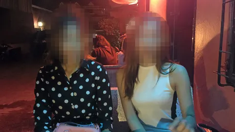 ขู่ออกหมายจับ สว.กาโต้! ยัดข้อหานางฟ้าคาราโอเกะพัทยา นัดแล้วไม่มา