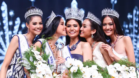 น้องนํ้าตาล พิชิต 'มงกุฎ' มิสยูนิเวิร์สฯ