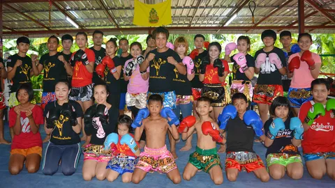  ‘ผู้หญิงควรมีวิชาป้องกันตัว’ เทรนด์กำลังมา สาวรุ่นใหม่แห่เรียนมวยไทย  