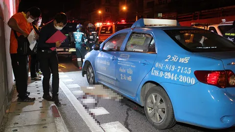 นนทบุรี แท็กซี่ทับรถ จยย. ดับสยอง 1 เจ็บ 3 