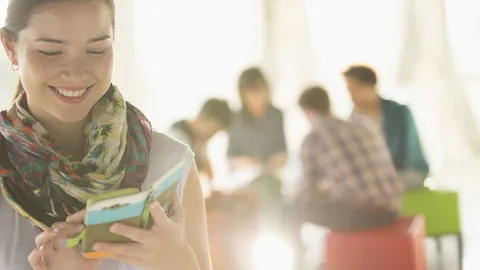 ห่วงสื่อสารผ่านโซเชียลทำภาษาเสีย-คนห่างกัน