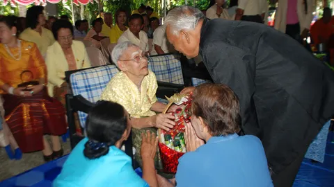 คุณทวด 4 แผ่นดินชาวตรัง เผยเคล็ดลับอายุยืน ร่างกายแข็งแรง  