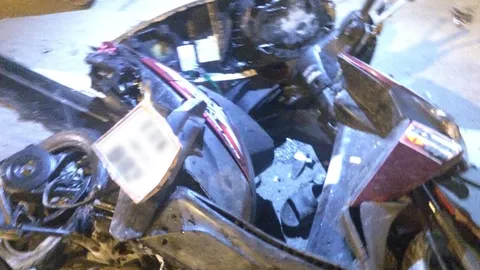 หนุ่มนิรนามขี่จยย.ตัดหน้าฟอร์จูนเนอร์ ถูกชนดับ 2 ราย