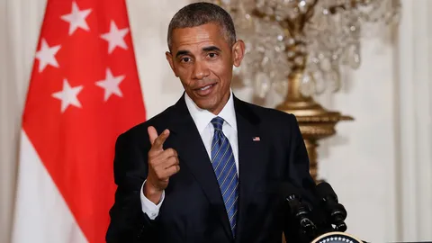 'โอบามา' อัด 'ทรัมป์' ไม่เหมาะสมนั่งเก้าอี้ปธน.สหรัฐฯ