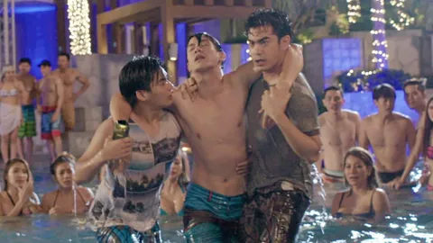 ฌอห์ณ-ฮั่น-ณัฏฐ์ ดี๊ด๊าพูลปาร์ตี้ โสดยกก๊วนซ่าส์ แนบเนื้อนัวเนียสาว