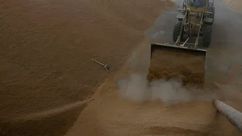 หัวหมอยัดไส้ผสมแกลบ! ฟันเจ้าหน้าที่ อคส.เอี่ยวทุจริตข้าว-มัน