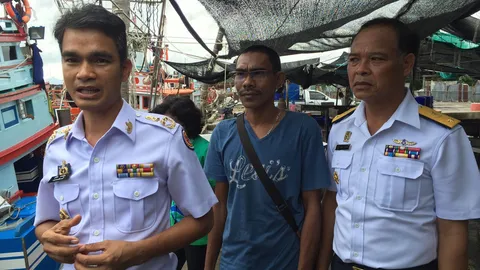 ผู้ว่าฯ เตรียมมอบรางวัล คนดีกระบี่ ให้ 'ไต้ก๋งเรือ' ช่วยชีวิตฉลามวาฬ