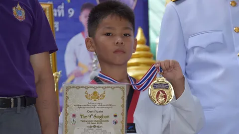 ชื่นชม! นร.ป.1 เมืองสองแคว สุดเจ๋ง คว้าแชมป์เทควันโดถ้วยพระราชทานฯ  