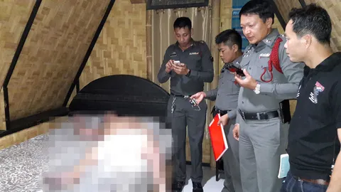 ตายคาอก ช็อกขณะปฏิบัติกิจ! หนุ่มใหญ่พาสาว 20 เข้า รร. เป็นศพบนเตียง