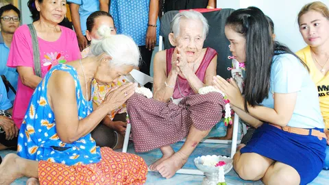 กระซิบสูตรเด็ด ยาอายุวัฒนะ! ยายทวด 5แผ่นดิน อยู่มา 109ปี ให้พรวันแม่