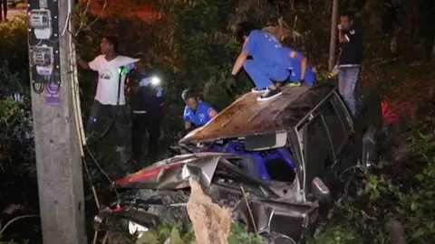 สตาฟฟ์แข่งรถ จยย. สงขลาแชมเปียนชิพ 2016 ควบกระบะชนเสาไฟ อัดก๊อบปี้ดับ