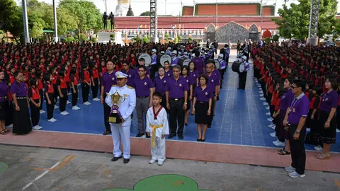 “น้องคุน” เด็ก ป.1 ปลื้มรับถ้วยพระเทพฯ