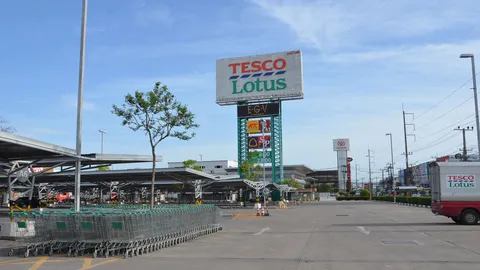 ตร.เมืองคอน สืบหาเบอร์โทรลึกลับ 4 สาย เอี่ยวลอบวางเพลิงโลตัส