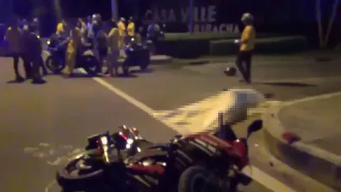 บิ๊กไบค์ซิ่งตีคู่! เสียหลักชน จยย.พ่วงข้างหนุ่มพม่า ดับ 1 เจ็บ 1