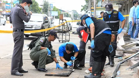 ตร.สุราษฎร์ฯ เร่งดูวงจรปิด หลังพบ 2 ชายต้องสงสัยเอี่ยวบึม 2จุด