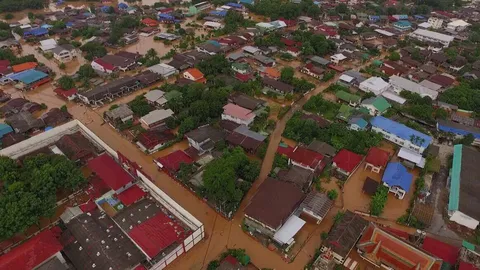 3 ค่ายมือถือ จัดทีมดูแลเครือข่ายเชื่อมการสื่อสาร รับมือน้ำท่วม จ.น่าน