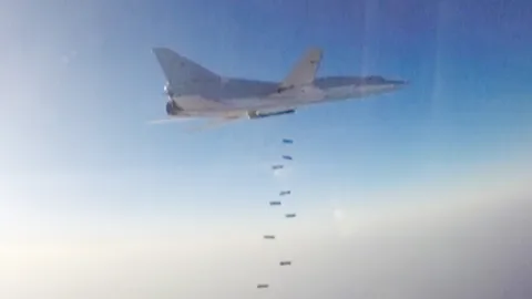 รัสเซียส่งเครื่องบินรบโจมตีทางอากาศในซีเรียจากอิหร่านครั้งแรก