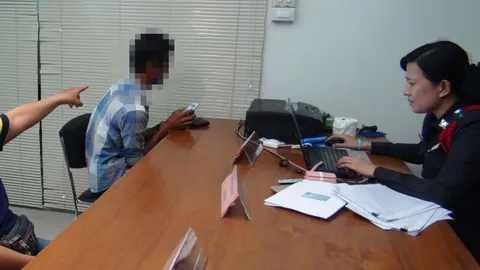 อ้างประชดชีวิตเลิกแฟน หนุ่มหื่น ใช้มือถือแอบถ่ายผู้หญิงห้องน้ำปั๊ม