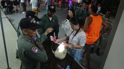 ฟูลมูนพะงันคึก! นทท. 20,000 แห่ปาร์ตี้เต็มหาดริ้น จนท.ตรวจเข้มป้องป่วน