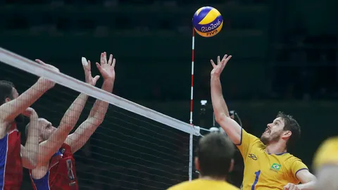 'ตบหนุ่มแซมบ้า' สุดโหด! ไล่ต้อน ‘หมีขาว’ 3-0 เซต ทะลุชิงดำ