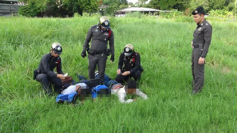ควงอีโต้-ดาบประลองวิทยายุทธ! นร.เทคนิคยกพวกตะลุมบอน กลางเมืองชลฯ