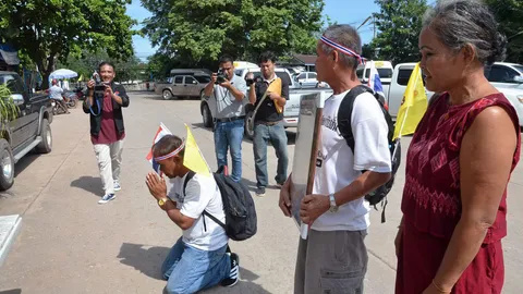 เดินเท้าร้อง“บิ๊กตู่”จี้ให้ปลดนายกเล็ก