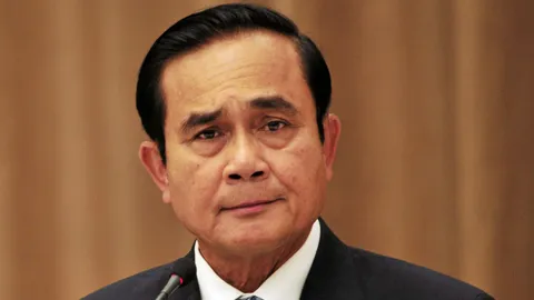 'บิ๊กตู่' ชี้เหตุบึมใต้ไม่ชัด โยง 'การเมือง-ไฟใต้' เผยยังสอบอยู่