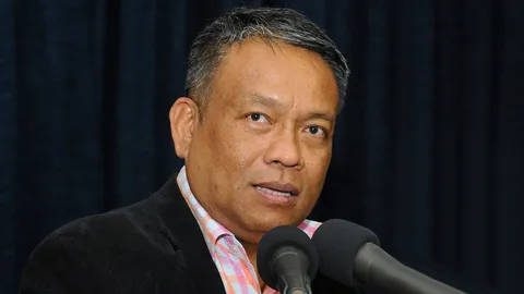 'ธีธัช' โต้ 'วัชระ' ยันไม่เคย 'โกง-ถูกเลิกจ้าง' ในตำแหน่ง ผอ.อต.