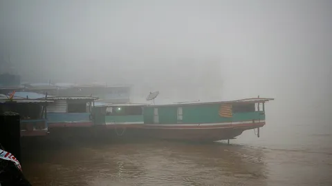 อากาศแปรปรวน ทำเกิดทะเลหมอก กลางโขงที่เชียงแสน